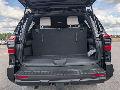 New 2026 Toyota 4Runner SR5 image 31