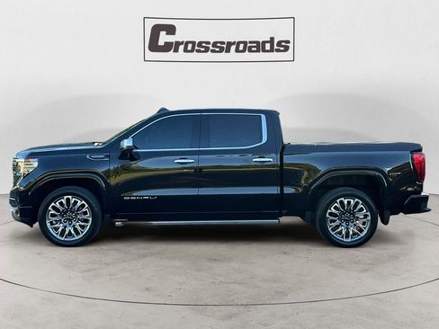 Used 2024 GMC Sierra 1500 Denali Ultimate AWD/4WD image 2