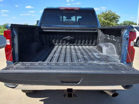 Used 2025 Chevrolet Silverado 2500 LT w/ All Star Edition AWD/4WD image 9