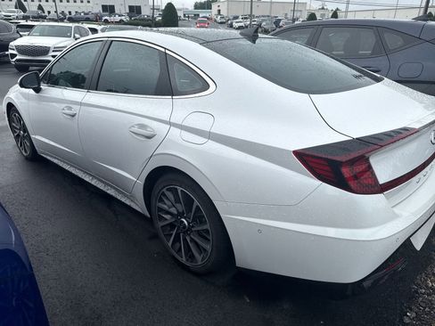 Used 2022 Hyundai Sonata Limited FWD image 11