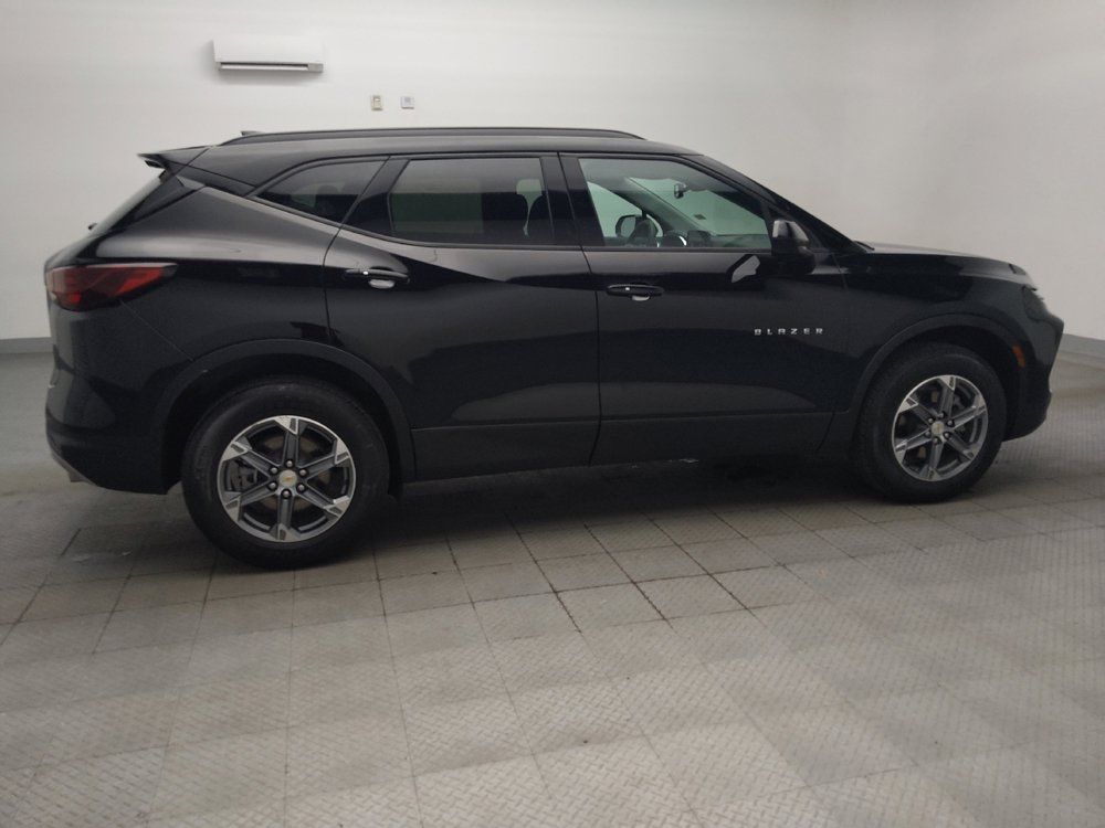 Used 2024 Chevrolet Blazer LT w/ Convenience Package FWD image 10