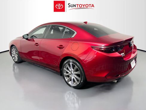 Used 2019 MAZDA MAZDA3 Sedan w/ Preferred Package image 6
