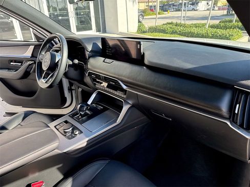 Used 2024 MAZDA CX-90 3.3 Turbo S w/ Premium Package image 33