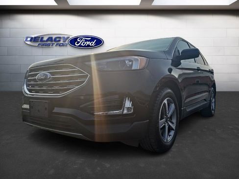 Used 2022 Ford Edge SEL w/ Convenience Package image 2