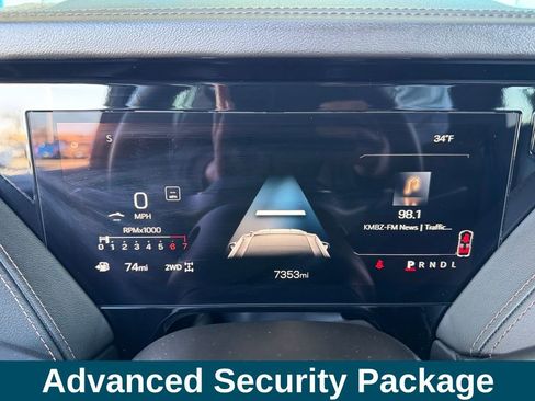 Used 2025 GMC Yukon AT4 w/ AT4 Premium Package image 9