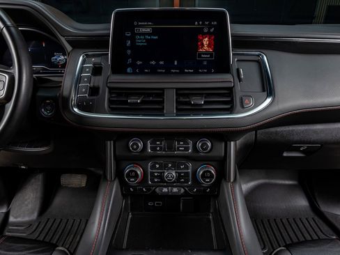 Used 2023 Chevrolet Suburban RST w/ Sport Performance Package image 25