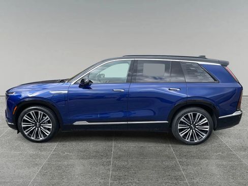 New 2026 Cadillac Vistiq Premium Luxury image 2