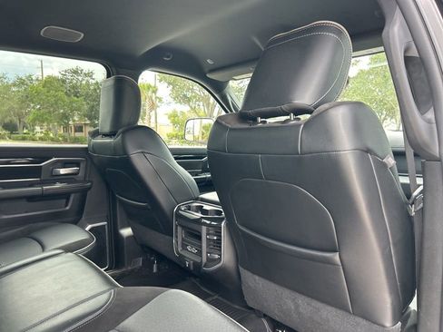 Used 2020 RAM 3500 Laramie w/ Night Edition image 39