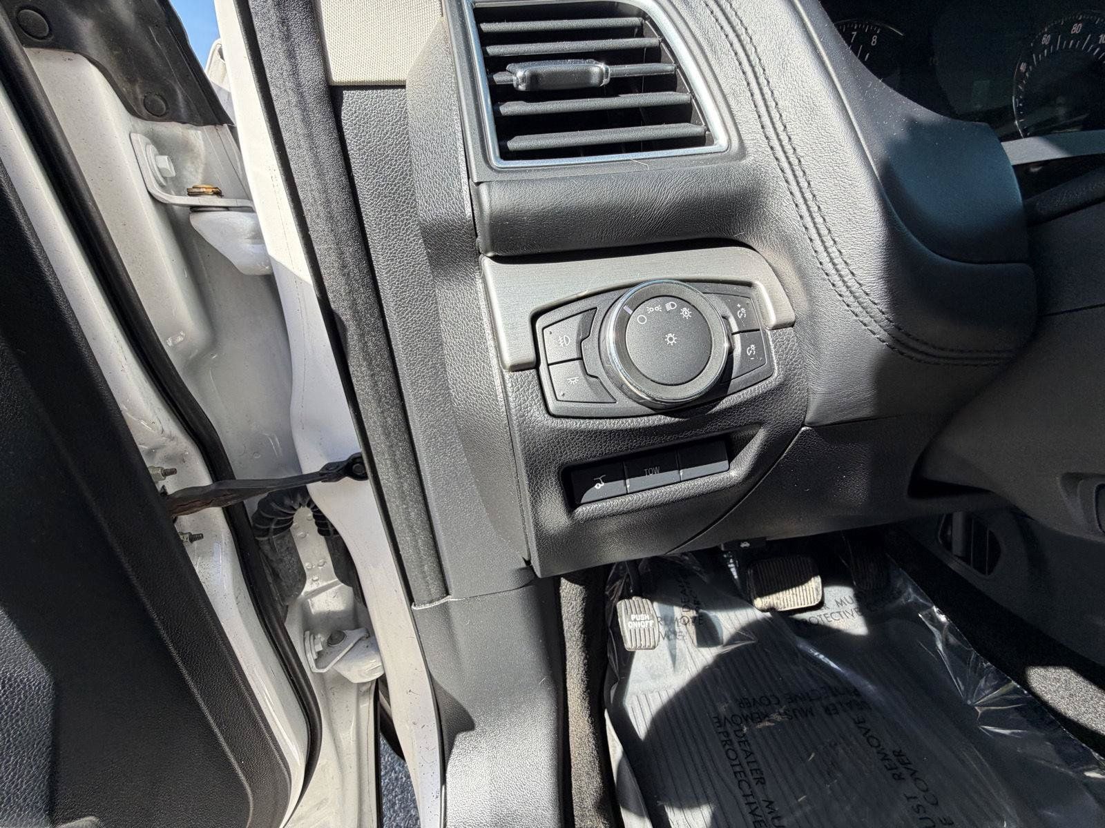 Used 2017 Ford Explorer Platinum AWD/4WD image 13