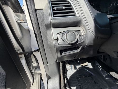 Used 2017 Ford Explorer Platinum AWD/4WD image 13