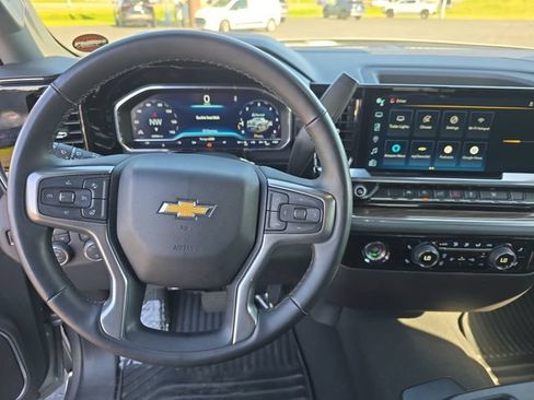 Certified 2023 Chevrolet Silverado 1500 LT AWD/4WD image 16