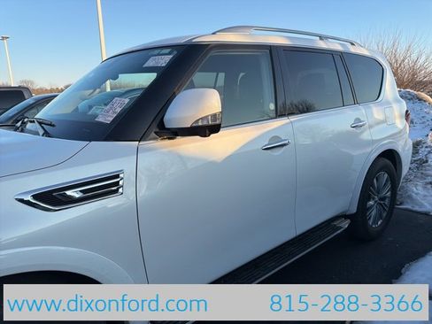 Used 2024 INFINITI QX80 Luxe image 2