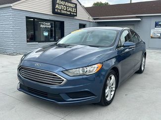 Used 2018 Ford Fusion SE image 1