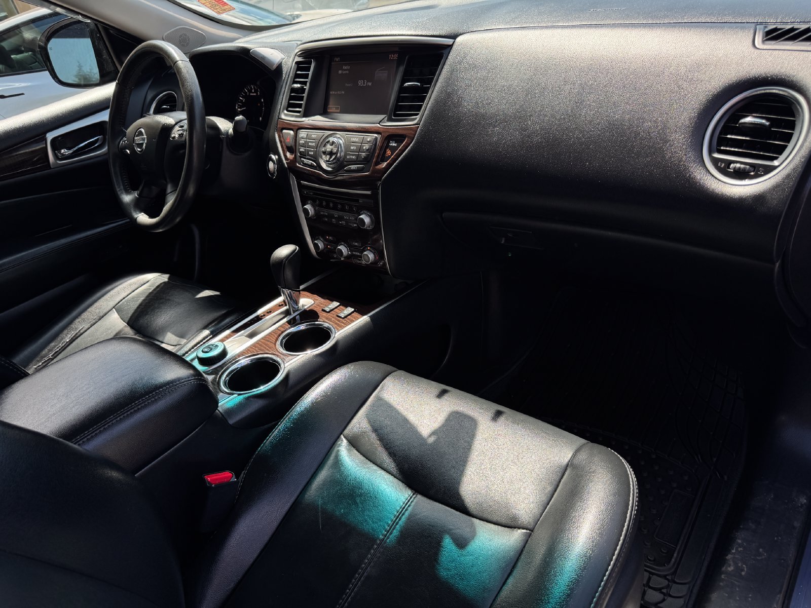 Used 2016 Nissan Pathfinder SL w/ SL Tech Package AWD/4WD image 25