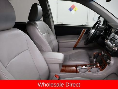 Used 2010 Toyota Highlander Limited AWD/4WD image 26