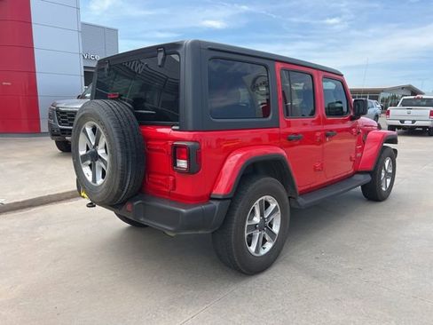 Used 2020 Jeep Wrangler Unlimited Sahara image 7