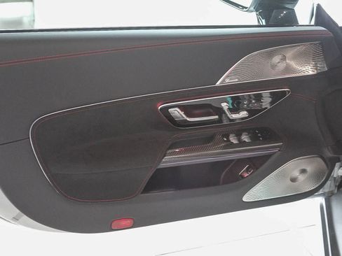 New 2024 Mercedes-Benz SL 63 AMG 4MATIC image 19