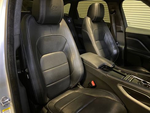 Used 2019 Jaguar F-PACE S image 38