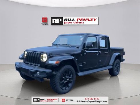 Used 2023 Jeep Gladiator Overland image 1