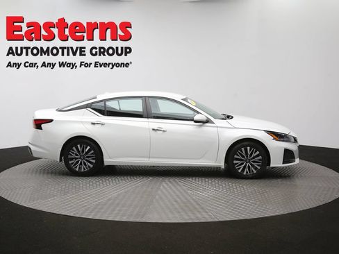 Used 2023 Nissan Altima 2.5 SV FWD image 44