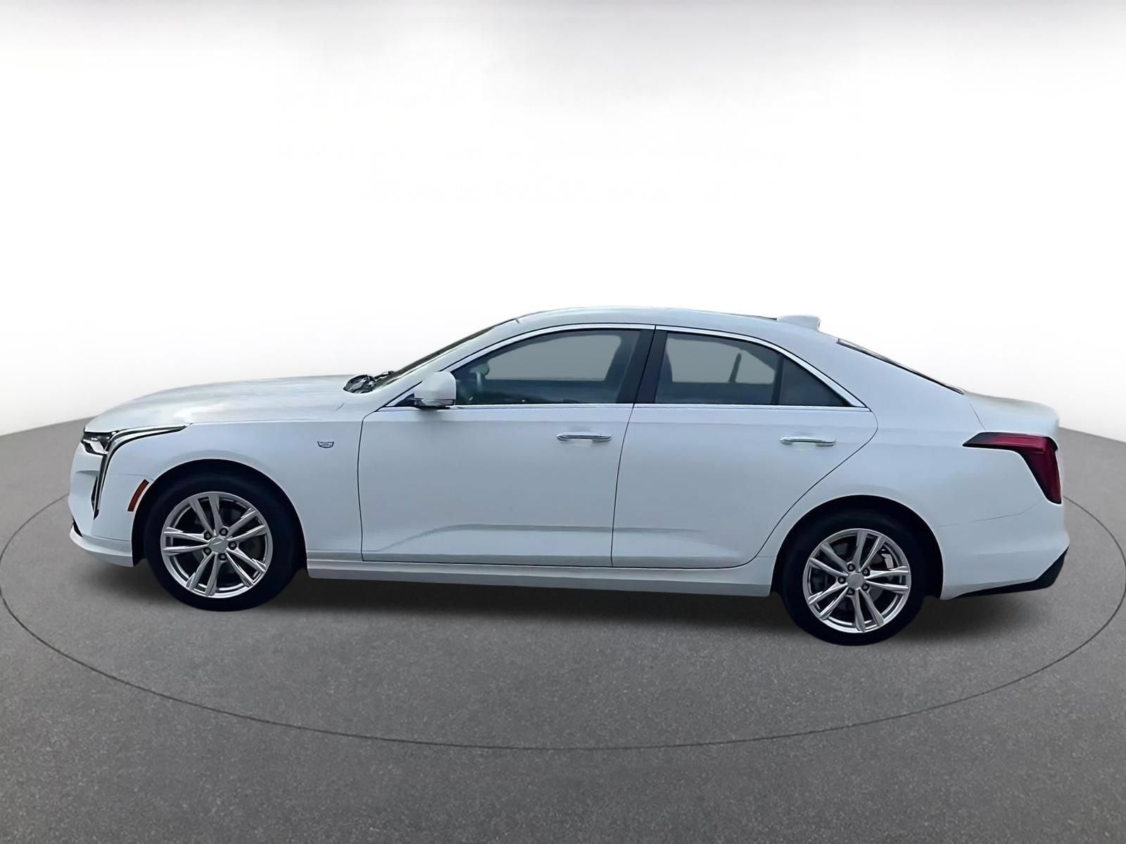 Used 2026 Cadillac CT4 Luxury AWD/4WD image 8