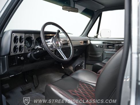 Used 1987 Chevrolet Blazer 4WD image 4