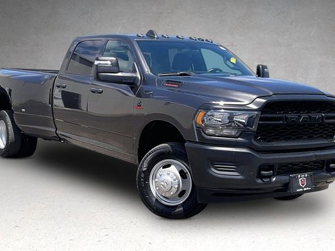 Used 2024 RAM 3500 Tradesman AWD/4WD image 2