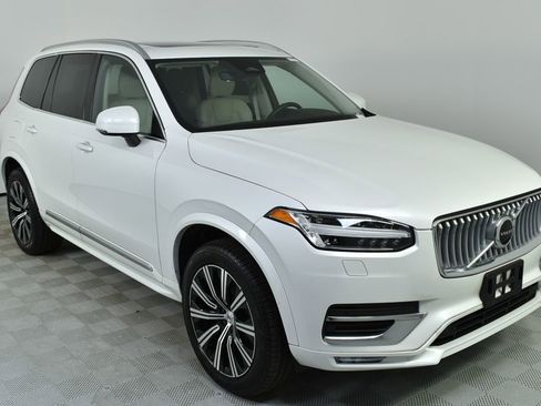 Certified 2024 Volvo XC90 B5 Core w/ Climate Package image 27