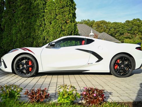 Used 2020 Chevrolet Corvette Stingray Premium Cpe w/ 3LT Preferred Equipment Group image 3