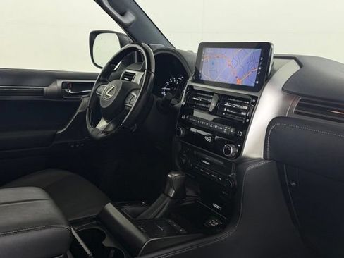 Used 2023 Lexus GX 460 Premium w/ Premium Package AWD/4WD image 18