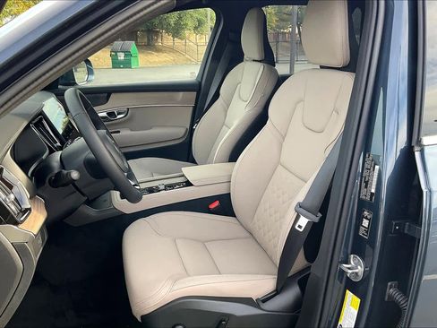 New 2026 Volvo XC90 B5 Plus image 11