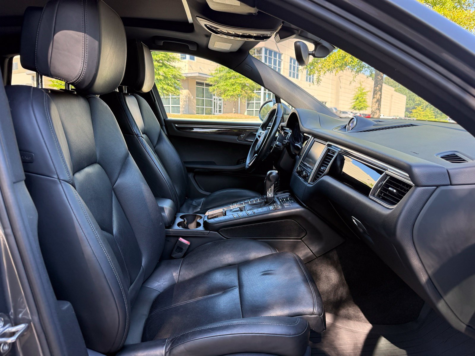 Used 2015 Porsche Macan S AWD/4WD image 33