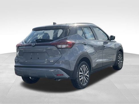 Certified 2024 Nissan Kicks SV image 4