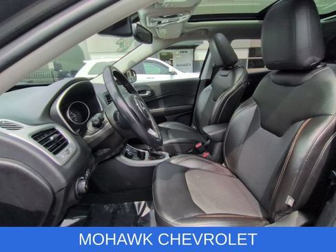 Used 2020 Jeep Compass Latitude AWD/4WD image 21