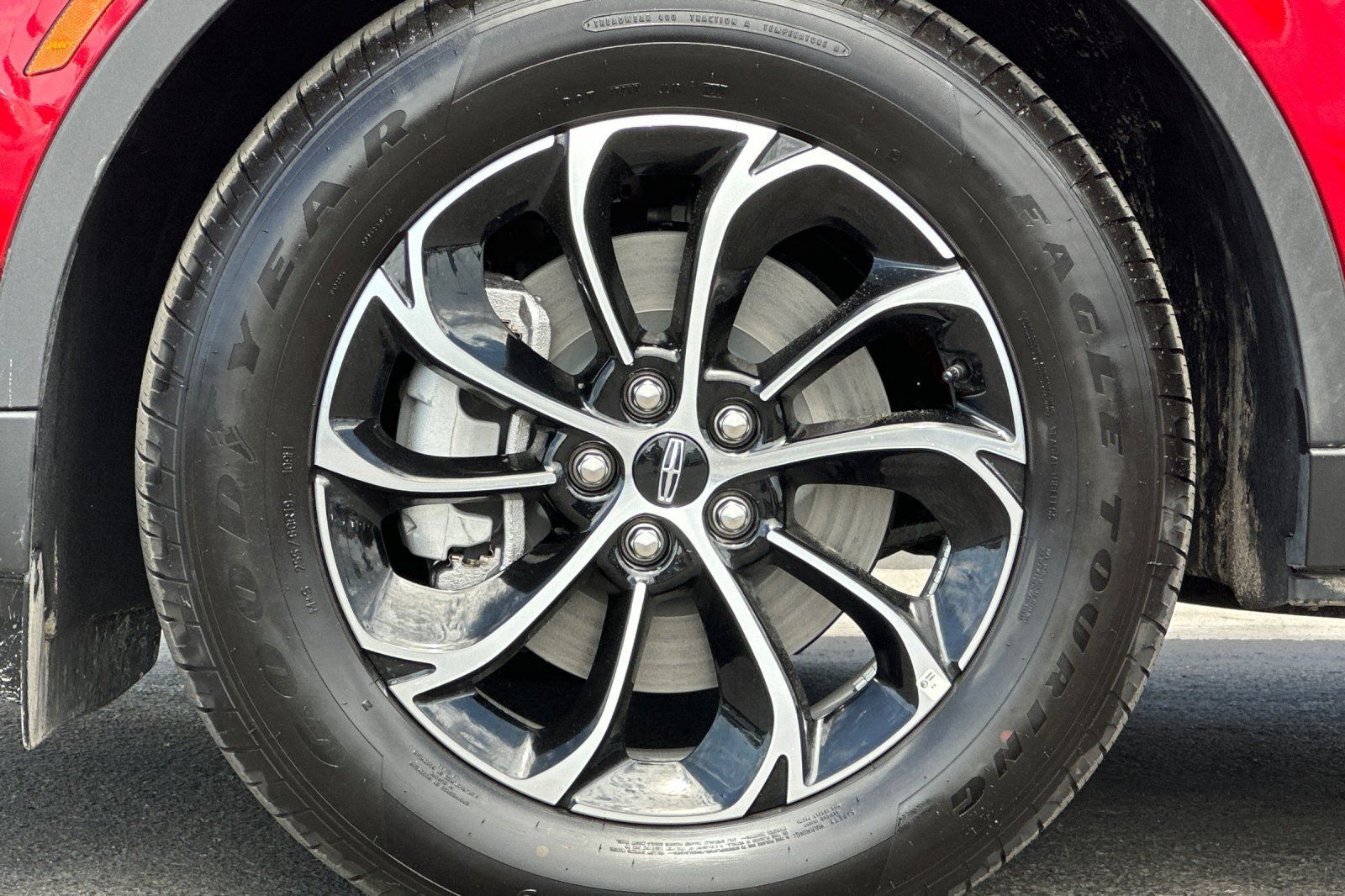 New 2026 Lincoln Nautilus Premier w/ Equipment Group 102A AWD/4WD image 25
