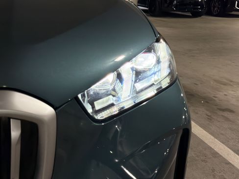 Used 2026 BMW X5 sDrive40i w/ Executive Package RWD image 9