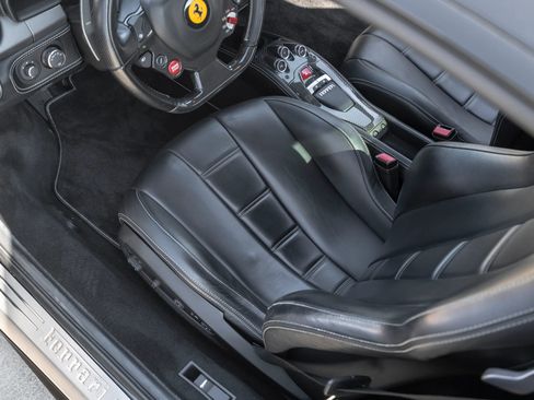 Used 2014 Ferrari 458 Italia Coupe 2D image 24