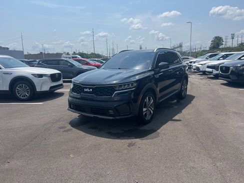 Used 2022 Kia Sorento EX w/ Panoramic Sunroof Package image 16