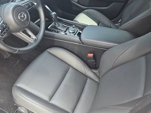 Used 2025 MAZDA MAZDA3 s FWD image 13