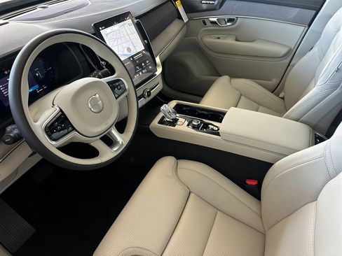 New 2026 Volvo XC90 T8 Ultra w/ Protection Package Premier image 9