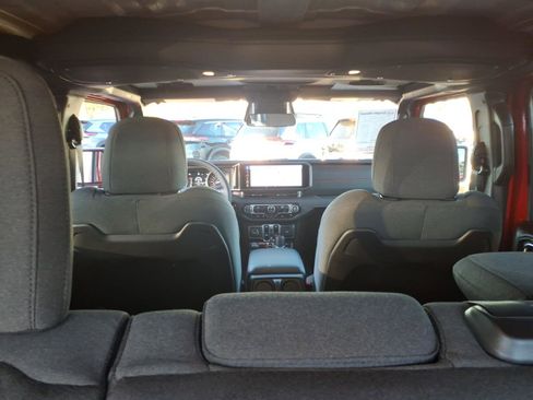 Used 2026 Jeep Wrangler Unlimited Rubicon image 13