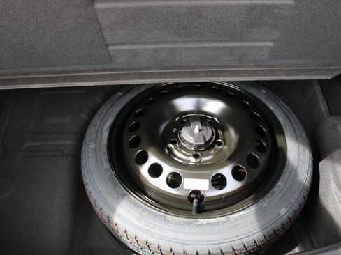 Used 2025 Buick Encore GX Preferred image 24