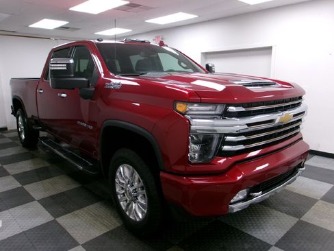 Used 2021 Chevrolet Silverado 2500 High Country w/ Safety Package II image 13