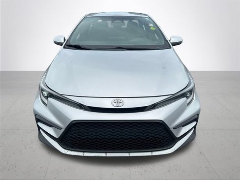 Used 2023 Toyota Corolla SE FWD image 3