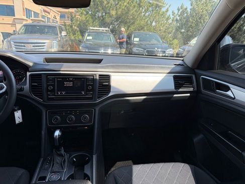 Used 2021 Volkswagen Atlas S image 28