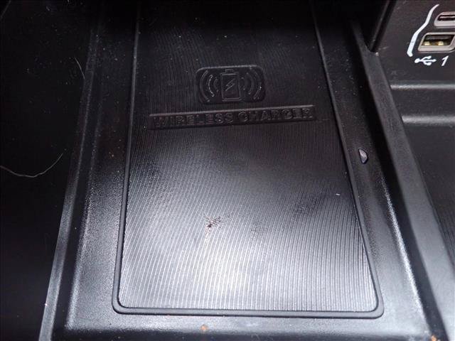 Used 2024 Chrysler Pacifica Pinnacle FWD image 22