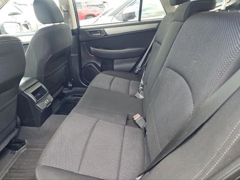 Used 2019 Subaru Outback 2.5i Premium AWD/4WD image 7