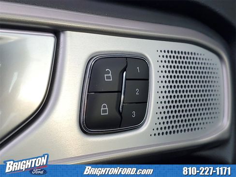 Used 2024 Ford Explorer ST w/ Equipment Group 401A image 18