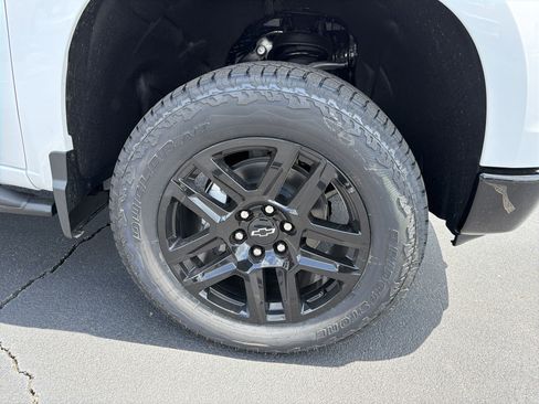 New 2026 Chevrolet Silverado 1500 LT Trail Boss w/ Convenience Package II AWD/4WD image 12