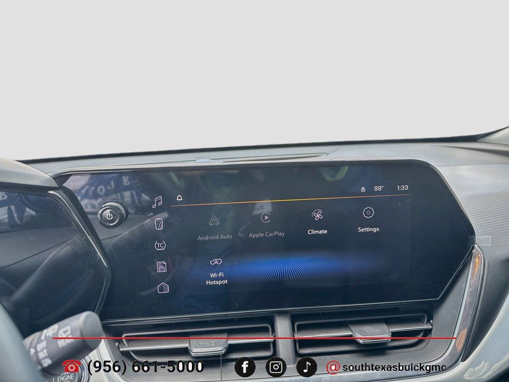 Used 2025 Chevrolet Trax LT w/ Driver Confidence Package FWD image 16